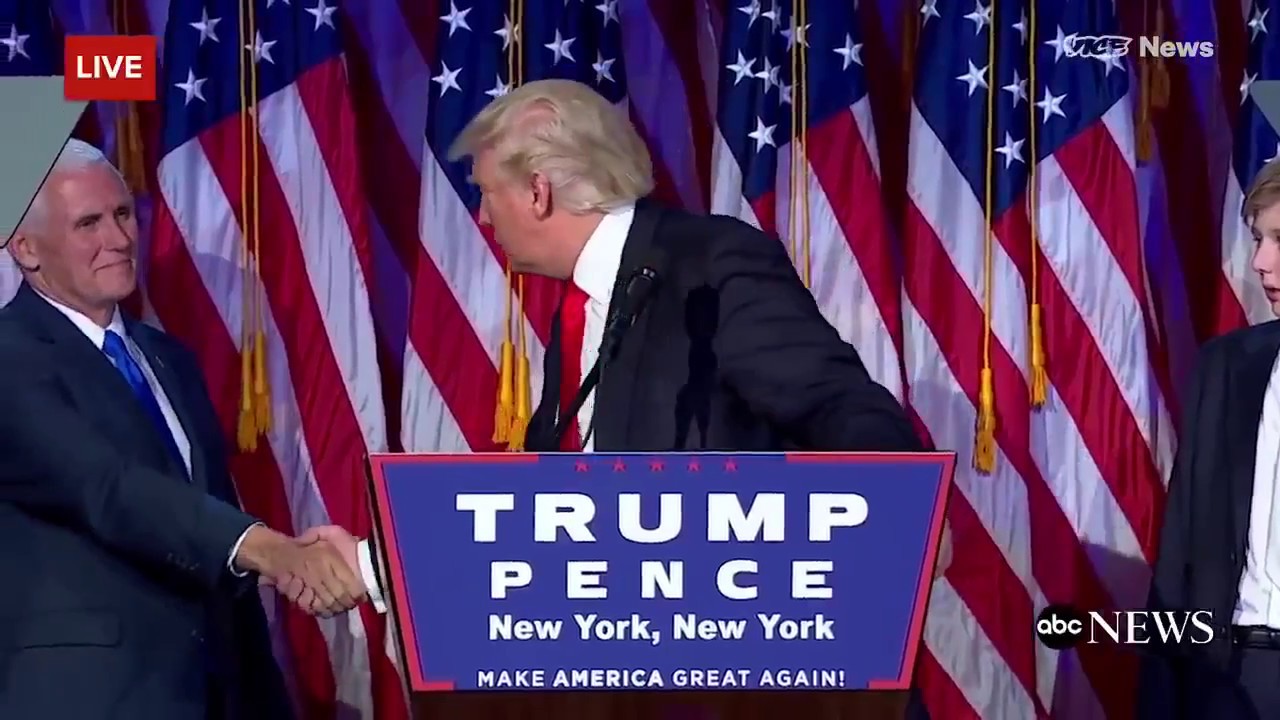 Необычные рукопожатия Дональда Трампа