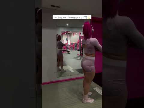 bringing my vision to life this year #gymshark #gymshark66 #gymsharktrain #gymgirl #pinkhair