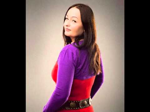 Aura Kriščiūnaitė - Kol plekšnės miega