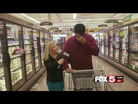 FOX5 Surprise Squad: Veteran Refuses Free Turkey Then Emotionally Breaks Down