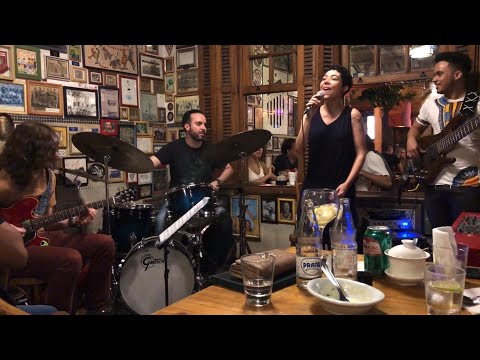 Boca de Leão (Filó Machado) - V. Moreno, S. Soares, I. Bollos, M. Pipoquinha e J. Sansão