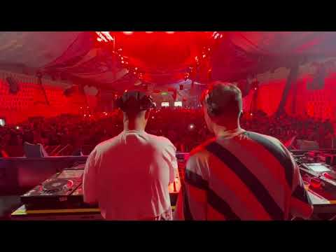 DETLEF B2B LATMUN playing MUCHA MARI' @ Elrow Liverpool