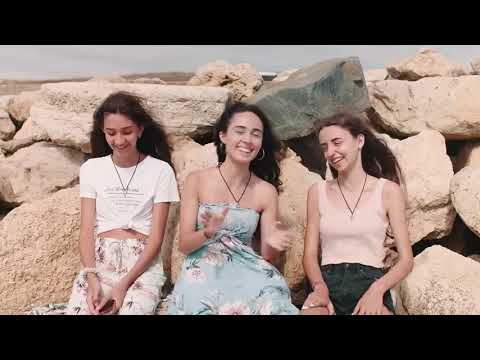 Intra in apa marii (Intro SIRENELE Andra Gogan)