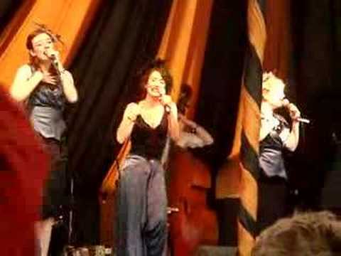 The Puppini Sisters do Wuthering Heights