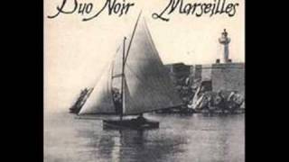 Duo Noir - In A Garden Green