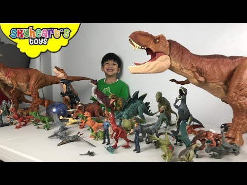 Jurassic World DINOSAUR TOYS | Skyheart plays with small dinosaurs for kids owen blue trex