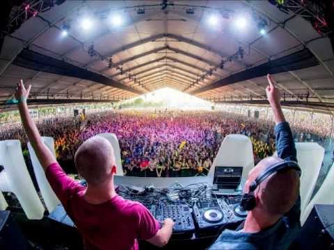 electro and house in the mix...(chuckie,tiesto,wolfgang gartner,eric prydz,pryda,steve aoki...)