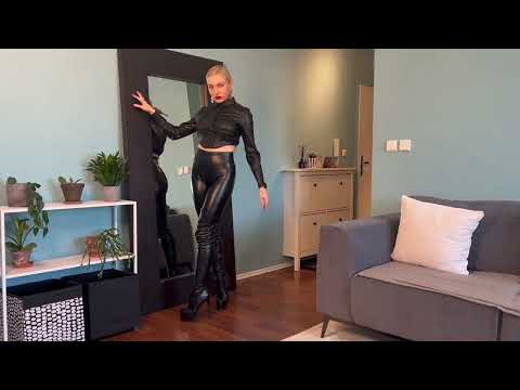 How I introduce my leather outfits 😎 #leatherleggings #leatherdress #overkneeboots