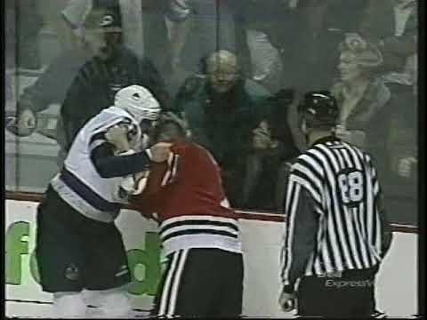 Lyle Odelein vs Darren Langdon (Vancouver Feed) - Nov 20, 2002