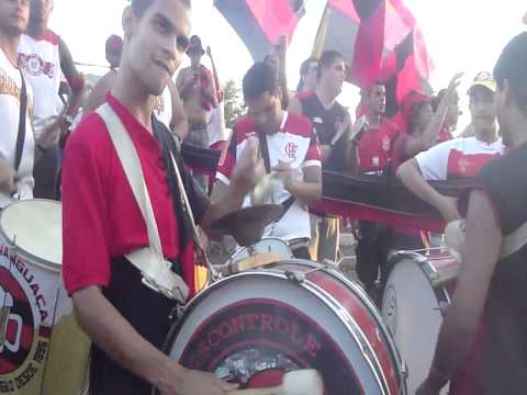 "Querem botar um fim nessa nossa festa" Barra: Nação 12 &bull; Club: Flamengo