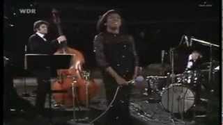 Sarah Vaughan - Day In Day Out - Live 1969