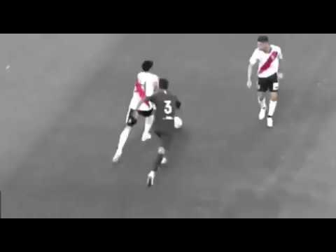 ¡Humillante caño del Pity Martínez a Jara! Magic Skill