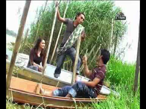 Aris Kapilla & Man Khan - Kawe Nok Bini.avi