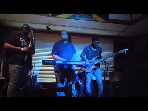 Thaddaeus Tribbett soloing with K2K at Jamaica Gates 1.