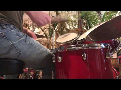 ULTRA FAST DRUMMING! (SWEEP PICKING BUT ON DRUMS)