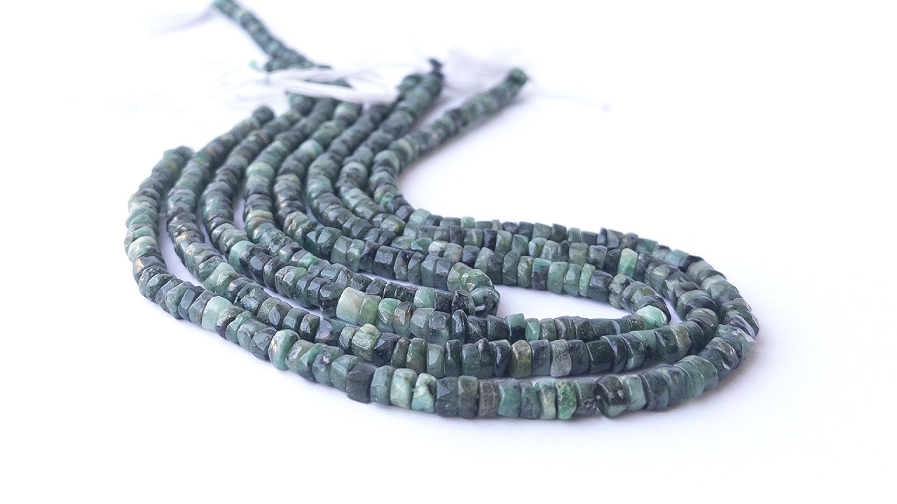 Shaded Emerald | Smooth Wheels | 5.5mm Bead Size | 33cm Strand Length video