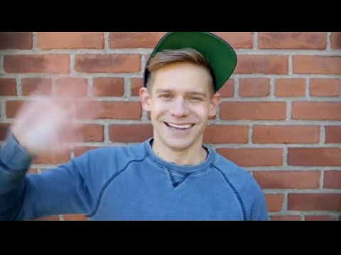 2-ish min. of andrew keenan-bolger sorta saying “the iconic line” || newsies trash