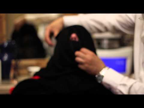 Old School Barber Shop Berlin, Haarschneiden.Warm Handtuch Rasur