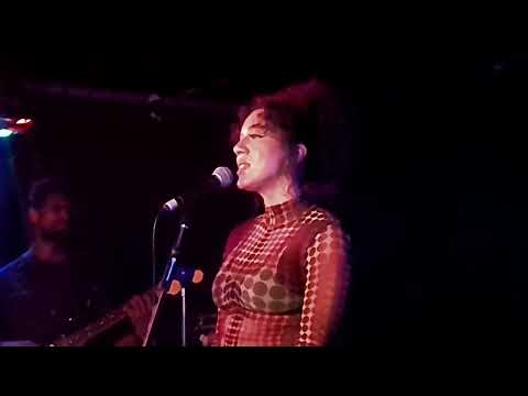 The Hics - Tell Me (Live - Courtyard Theatre, London - 27/01/23)