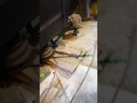 как снять бак на амароке