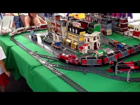 Lego passenger train 7897 & cargo train 7939