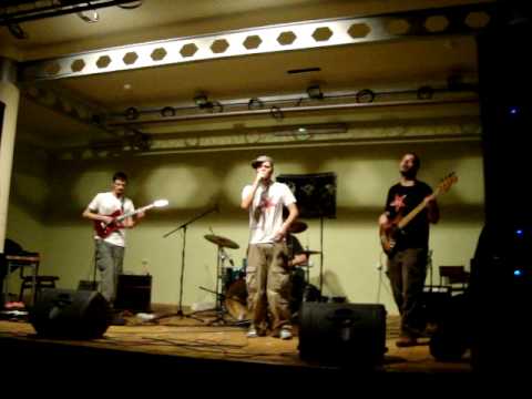 RATM - Killing In The Name - part 1