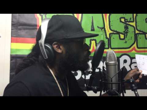 Tarrus Riley sings for Pakkia Crew - Supersound - Dubplate