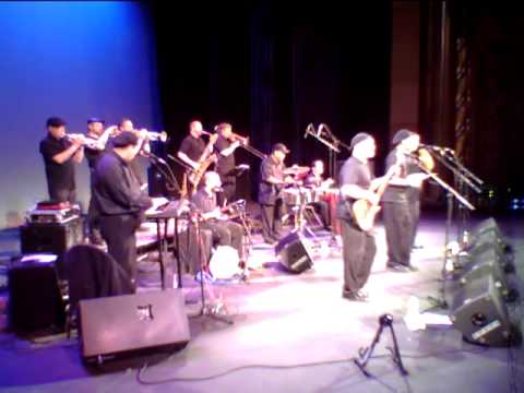 Alex Torres & His Latin Orchestra - No Me Arrepiento