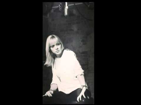 D'LIA- Give Me One Reason (Tracy Chapman Cover )