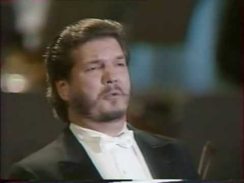 Alan Titus -Aria's  Renato "Alzati! Eri Tu" 20/23