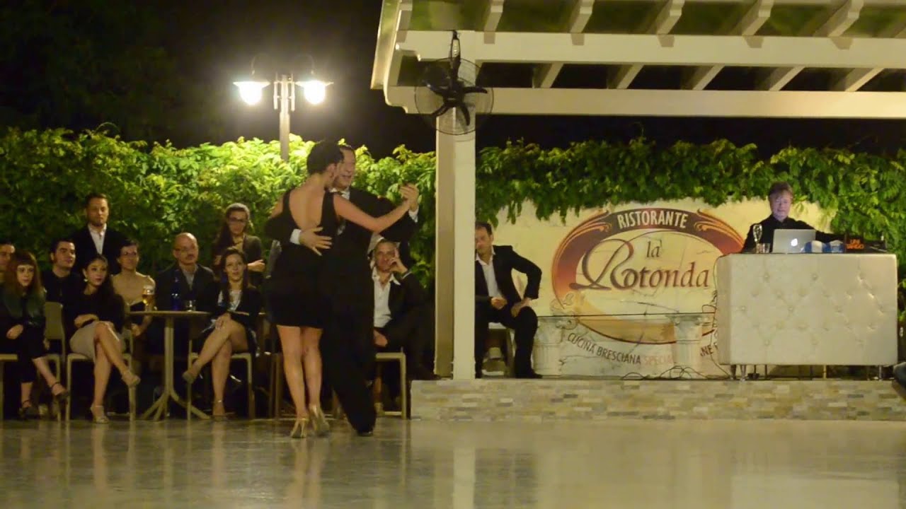 Miguel Angel Zotto y Daiana Guspero @Milonga La Rotonda!