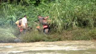 preview picture of video 'Yamaha Raptor 700 and ATV'S River crossing/mudding, Las Marias, P.R. #1'