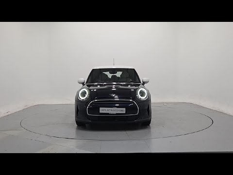 Mini Cooper 5-Door Cooper Exclusive - Image 2