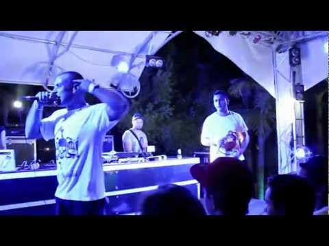 Izio Sklero -Bastadd' i Razza LIVE @ Klubb Emerald 1 Agosto 2012 .mov