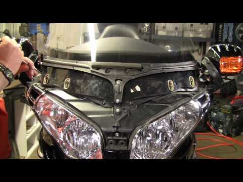 Kuryakyn Garage: Air Deflection Honda Goldwing GL1800