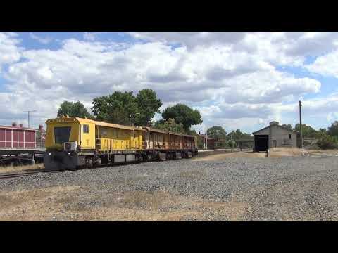 Speno Rail Grinder to Albury through Euroa 9.1.2023