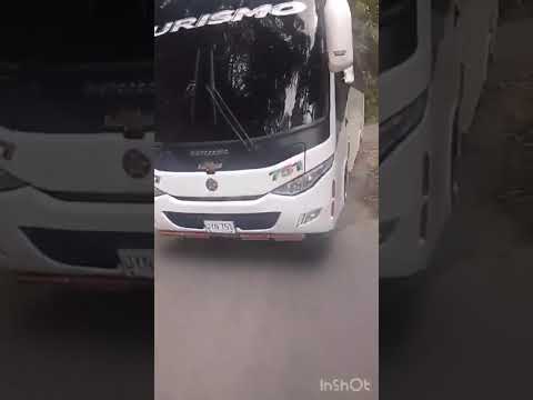 Vuelta del bombillo vía a ituango Antioquia cerca al embalse de hidroituango 