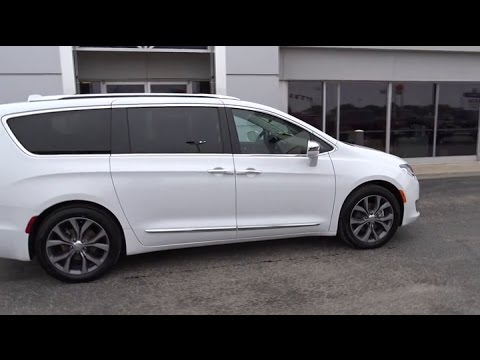 2017 Chrysler Pacifica San Antonio, Austin, Victoria, San Marcos, Seguin, TX 4694-1A