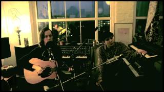 Fanfarlo -- &quot;The Beginning and the End&quot; (Live acoustic bedroom version)