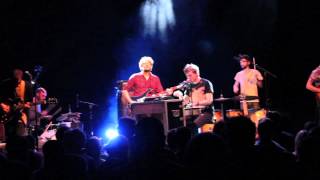 White Rabbits - Hold It To The Fire - Union Transfer