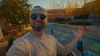 I LOVE TO VLOG!