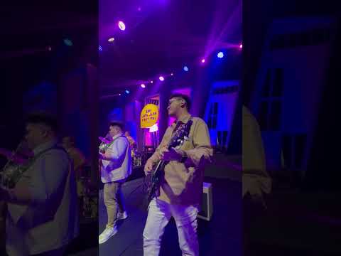 Sezairi - it’s You Live at JavaJazz 2023 ( Daniel Gomgom Guitarcam )