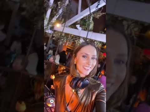 Promotional video thumbnail 4 for Lila Valerie
