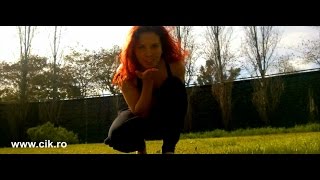 Liz Turner - Loop Spinning Love (Official Video 1)