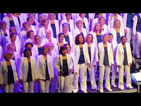Les Chœurs de France chantent "Heureux"  (Jacques Brel)