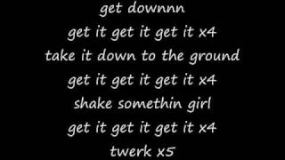 booty got swagg-soulja boy with lyrics