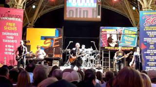 Dr. Heckyll and Mr. Jive  - Men At Work / Colin Hay - Live - 7.2.11 Las Vegas Fremont Street