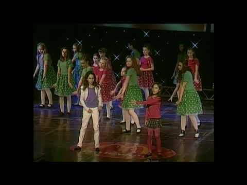 Zlatno Slavejce 2011 - Rodendenska Zabava - Aleksandra i Stefanija Arsovski