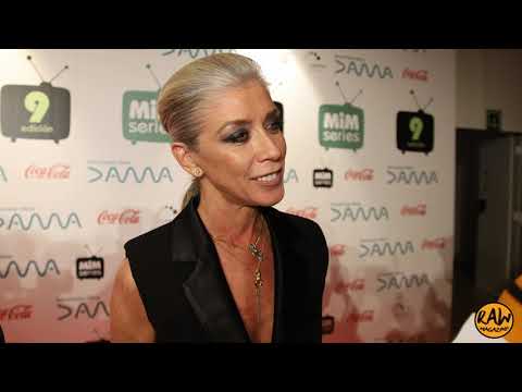 Eva Isanta en Premios MIM 'Ser Maestra de Ceremonias de The Hole es un sueño que no sabia que tenia'