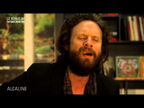 Alcaline, le Bonus Web : Father John Misty - Holy Shit en live